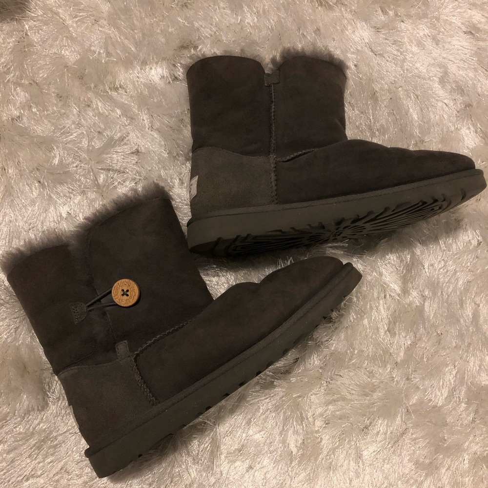 Ugg gray Bailey Button boots
